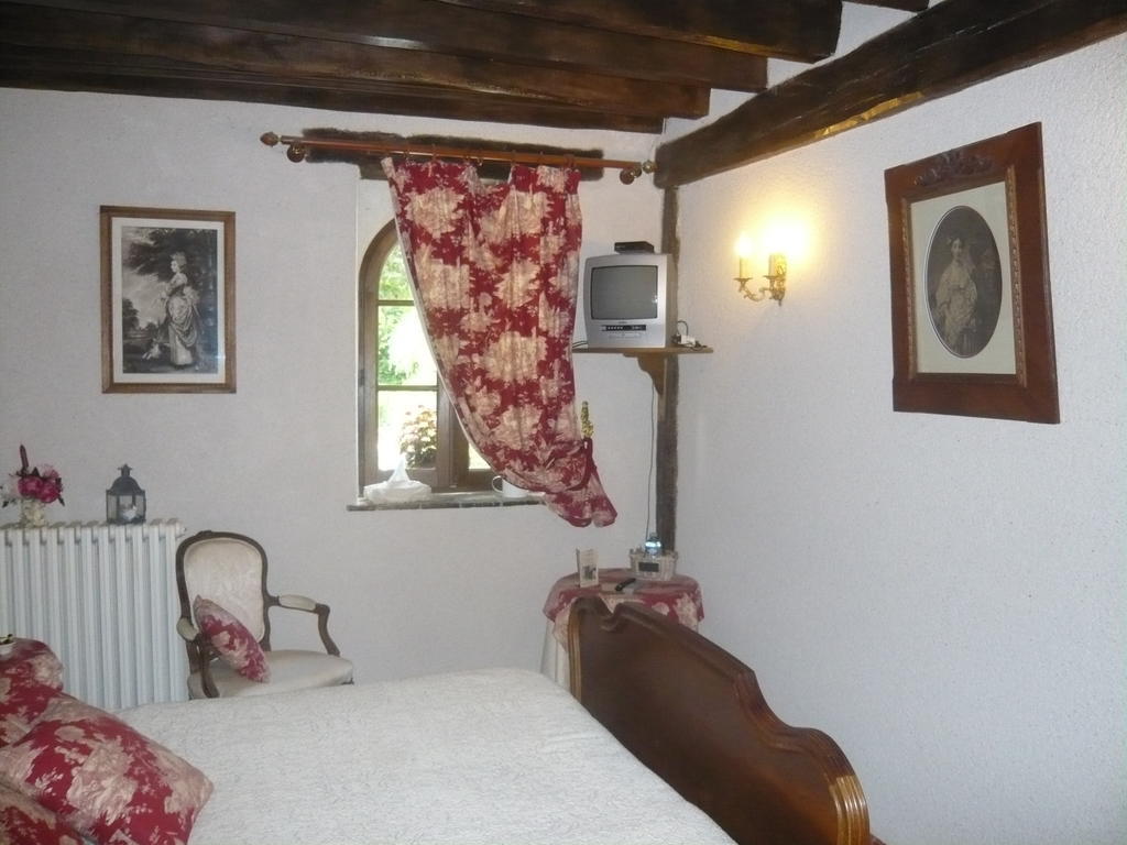 La Petite Ferme Bed & Breakfast Vouzeron Oda fotoğraf