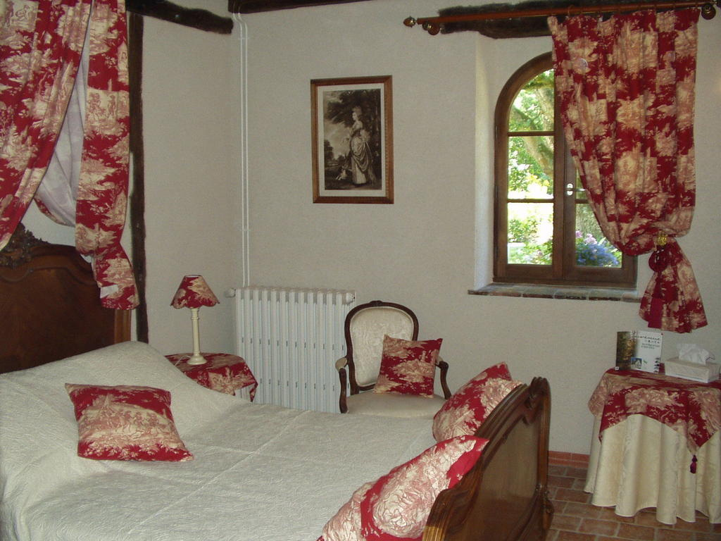 La Petite Ferme Bed & Breakfast Vouzeron Oda fotoğraf